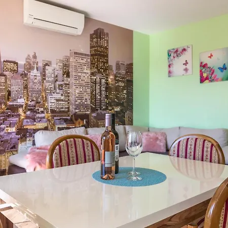 Andela 1 Apartment *